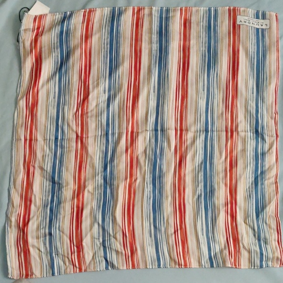Laundry square silk scarf - Picture 2 of 2